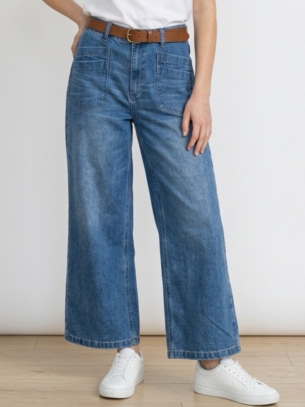 High-Rise Wide-Leg Jeans in Medium Blue